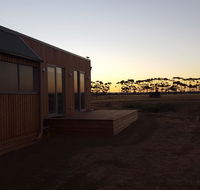 Lara Lodge - Accommodation NT