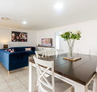 Large Executive and Family Home - Flinders View - Accommodation NT
