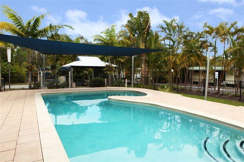 Lazy Acres Caravan Park - NT Tourism 0