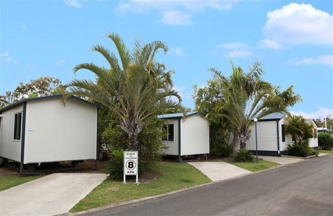 Lazy Acres Caravan Park - NT Tourism 1