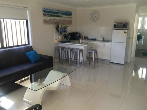 Lazy Dayz Shellharbour - NT Tourism 3