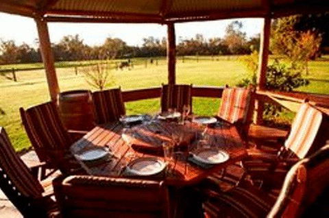 Lazy River Boutique Bed & Breakfast - NT Tourism 1