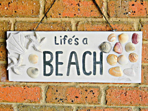 LIFE'S A BEACH - Accommodation NT 2