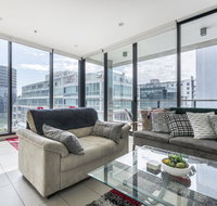 LIGHT AIRY SPACIOUS QUEENS ROAD APARTMENT - Accommodation NT