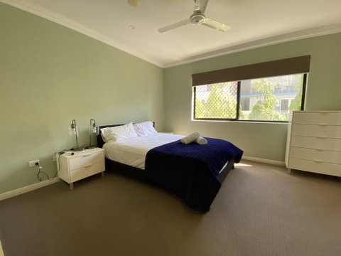 Lighthouse Apartments On The Strand - Accommodation NT 3