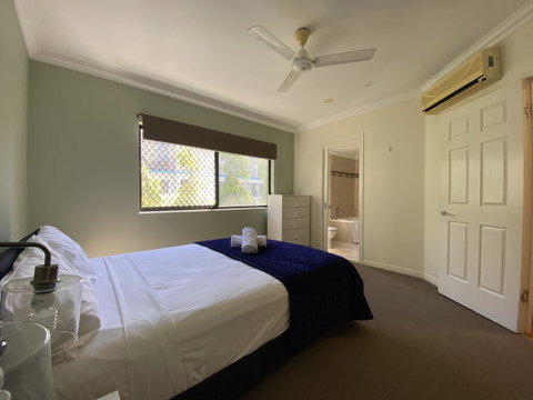 Lighthouse Apartments On The Strand - Accommodation NT 1