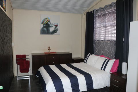 Linga Longa Spiritual Retreat - NT Tourism 1