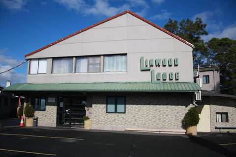 Linwood Lodge Motel - NT Tourism 0