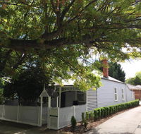 Lucy's Cottage - NT Tourism