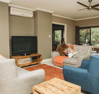 Luxury 3 BDR apartment near beautiful Esplanade