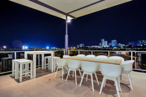 Luxury Darwin City Lights Jacuzzi Central Location Large House New Furnishings - Accommodation NT 0