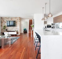 Luxury in Corlette - 4 Drungall Ave