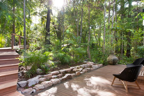 Luxury Rainforest Retreat, Little Cove - Accommodation NT 1