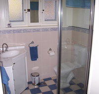 MacDonnell House Naracoorte - Accommodation NT