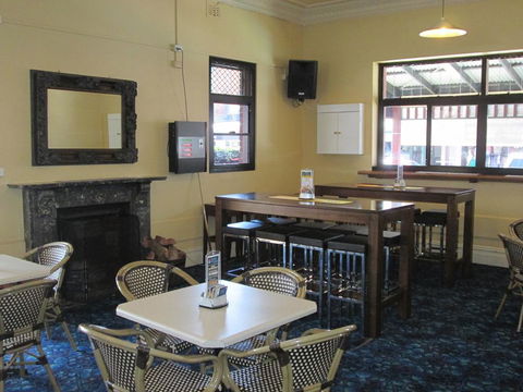 Maclean Hotel - NT Tourism 1