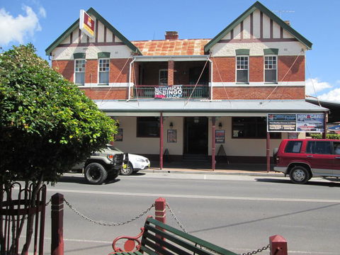 Maclean Hotel - NT Tourism 0