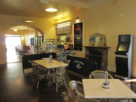 Maclean Hotel - NT Tourism 2