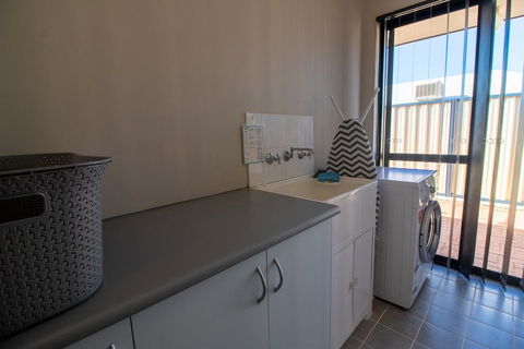 Madora Bay Beach House - NT Tourism 2