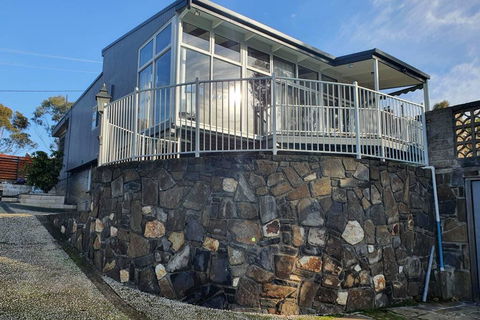Maldon Views - Accommodation NT 3