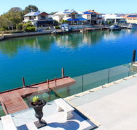 Mandurah Dolphin Escape - NT Tourism