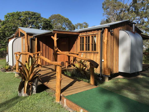 Mango Lodge At River Heads - NT Tourism 0