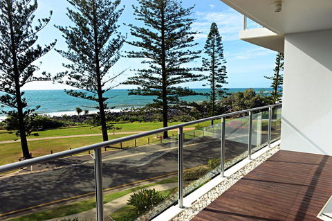 Manta Bargara - NT Tourism 0