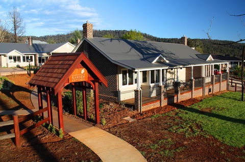 Marysville Garden Cottages - NT Tourism 3
