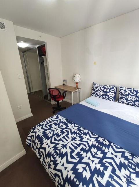Mascot Clean Bedroom - NT Tourism 1