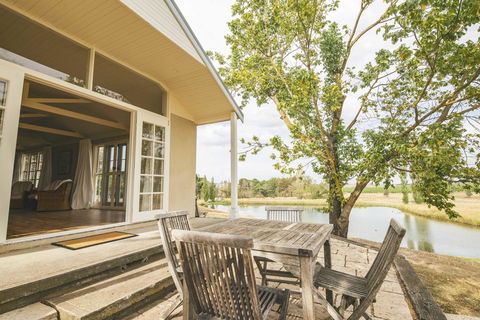 Mayfield Vineyard - NT Tourism 2