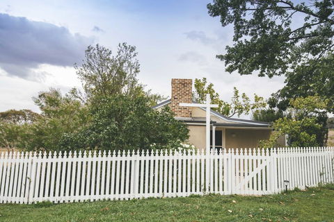 Mayfield Vineyard - NT Tourism 1