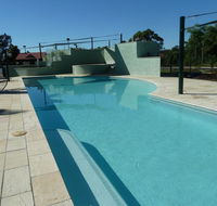 McNevins Logan Park Motel - NT Tourism