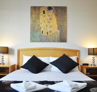 Meadowbrook Hotel Brisbane - NT Tourism