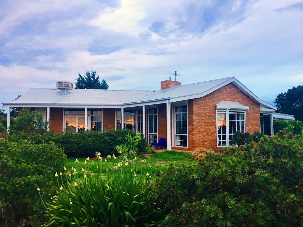  Accommodation NT