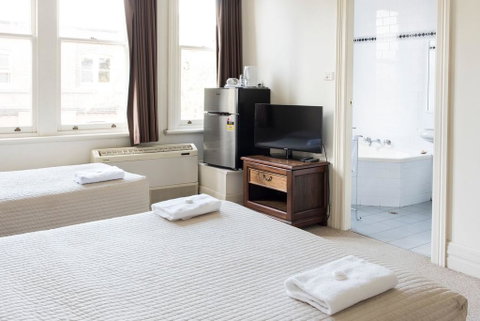 Mercantile Hotel - Accommodation NT 2