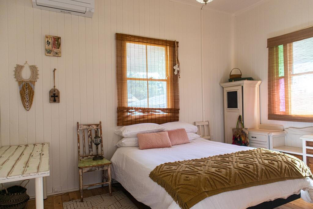 Meringandan QLD Accommodation NT