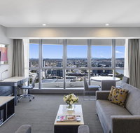 Meriton Suites Herschel Street - Accommodation NT