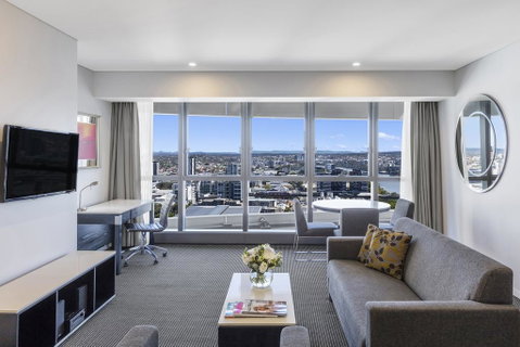 Meriton Suites Herschel Street - Accommodation NT 0
