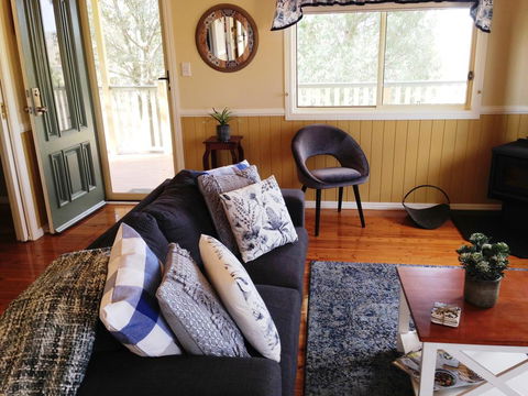 Milford Country Cottages - Accommodation NT 1