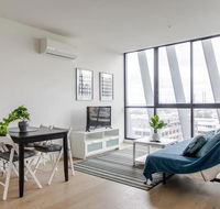 Modern 1 Bedroom Apartment With Rooftop Terrace And Spa - Accommodation NT