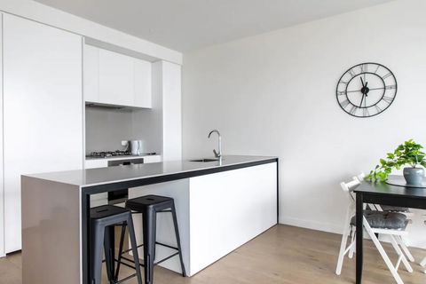 Modern 1 Bedroom Apartment With Rooftop Terrace And Spa - Accommodation NT 3