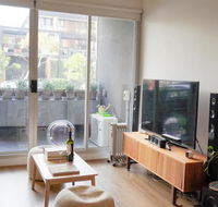Modern 2 Bedroom Apartment Close To Beach and City - Accommodation NT