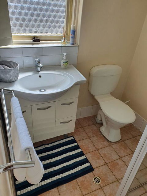 Modern Cosy Studio Close To QEH + Adelaide CBD + Airport + Beaches - NT Tourism 1