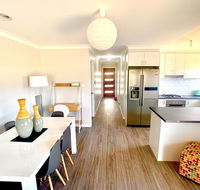 Modern Majestic - everything you need - private location - NT Tourism