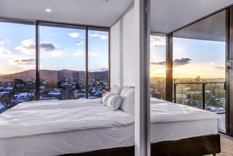 Modern, Carefree Living Style APT In Toowong&View - Accommodation NT 1