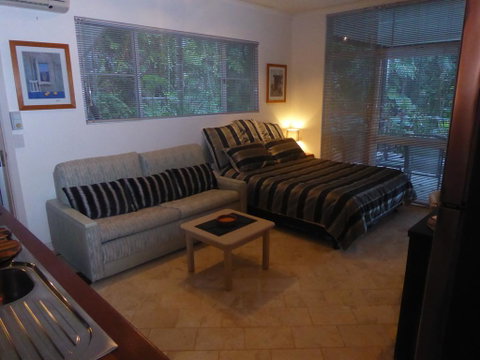 Montauk Rainforest Retreat - Accommodation NT 2