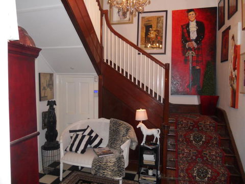 Montrose House - NT Tourism 0