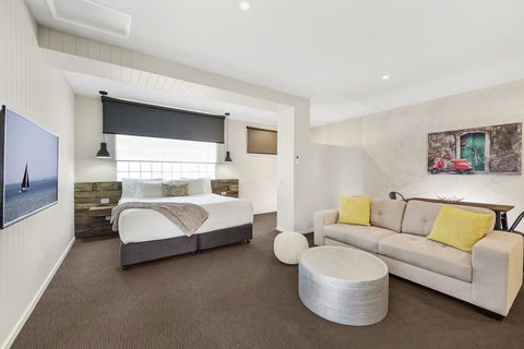 Moonlight Bay Apartments - NT Tourism 1