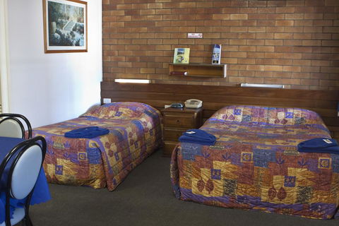 Motel Myall - NT Tourism 0