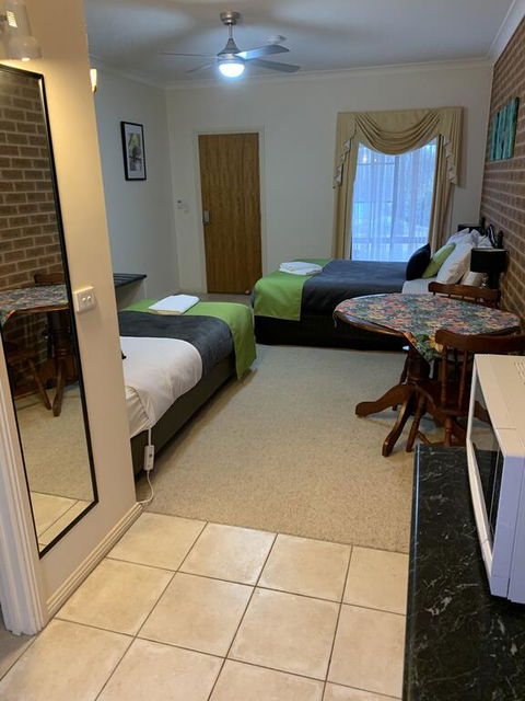 Motel Views Yackandandah - Accommodation NT 2