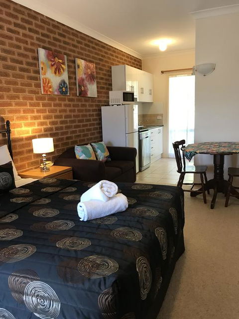 Motel Views Yackandandah - Accommodation NT 3